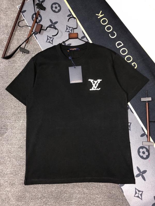 ブランドTシャツ全体デザイン